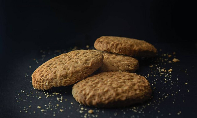 Ινδία: Αστυνομικός έδειρε 13χρονο επειδή έκλεψε μπισκότα (video)