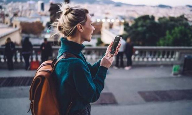 Κινητή τηλεφωνία: Περιαγωγή χωρίς πρόσθετα τέλη στην ΕΕ για ακόμη μια δεκαετία