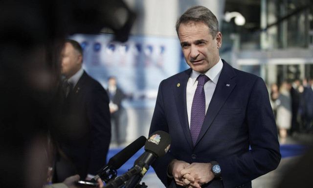 Ο πόλεμος, οι δημοσκοπήσεις και το χρονοδιάγραμμα των πολιτικών εξελίξεων στην Ελλάδα