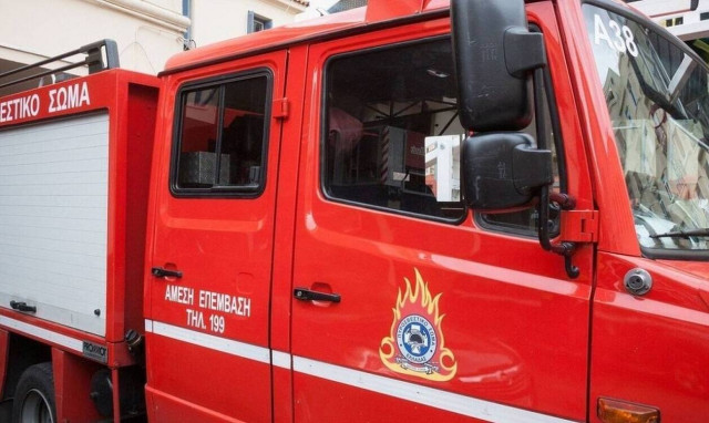 Φωτιά σε λεωφορείο στο Ελευθέριος Βενιζέλος