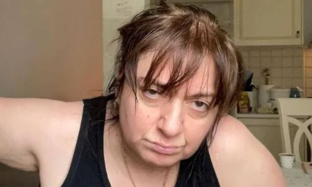 Σοφία Μουτίδου: Η οργή για τα μέτρα του κορονοϊού που δεν της επιτρέπουν να δει τον πατέρα της