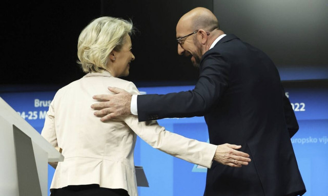 Σύνοδος Κορυφής: Καμία απόφαση - Μόνο συμπεράσματα για να σωθούν οι «αγορές»