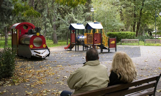 Μερικοί άνθρωποι μένουν άτεκνοι λόγω γενετικής προδιάθεσης εκτιμούν Βρετανοί επιστήμονες