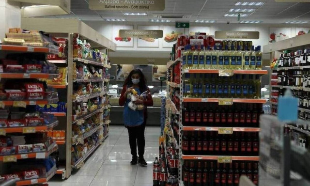 Σούπερ Μάρκετ: Άδεια ράφια - Ποια είναι τα προϊόντα που σπεύδουν να αγοράσουν οι καταναλωτές