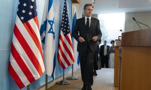 Ο Μπλίνκεν τρέχει να μαζέψει τα ασυμμάζευτα του Μπάιντεν: Οι ΗΠΑ δεν θέλουν ανατροπή του Πούτιν