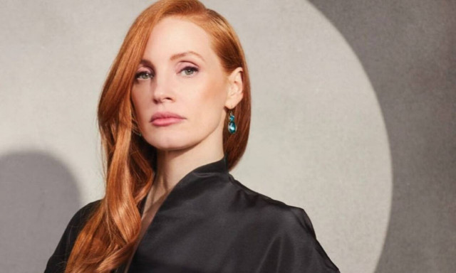 Oscars 2022: Ποια είναι η λαμπερή Τζέσικα Τσάστεϊν που κέρδισε το Όσκαρ Α΄ γυναικείου ρόλου