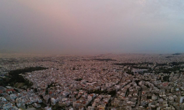 Ο καιρός τρελάθηκε: Έρχεται «κοκτέιλ» αφρικανικής σκόνης και άνοδος της θερμοκρασίας
