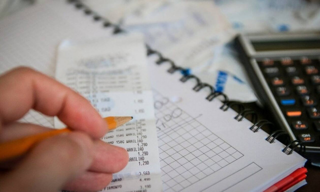 Ηλεκτρονικές αποδείξεις: Η «χρυσή λίστα» των 20 επαγγελμάτων με έξτρα έκπτωση φόρου