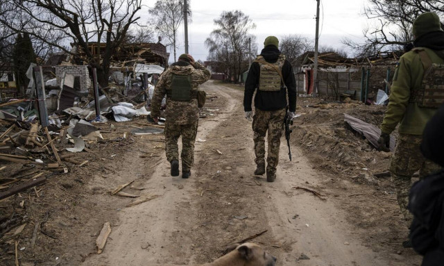 Πόλεμος στην Ουκρανία: Ρωσικός πύραυλος έπληξε δεξαμενή πετρελαίου στη Ρίβνε