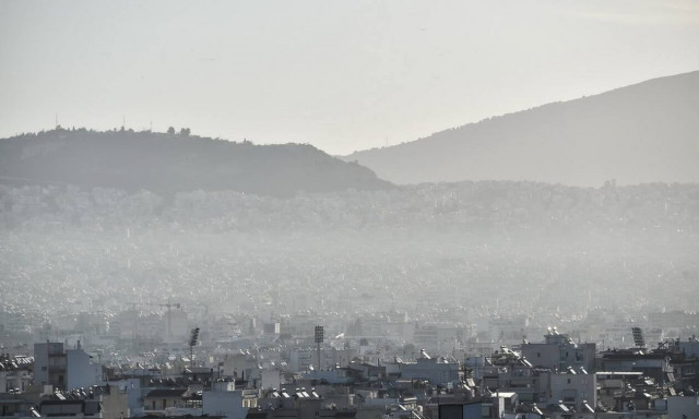 Καιρός: Αποπνικτική η ατμόσφαιρα - Με συννεφιά, σκόνη και υψηλές θερμοκρασίες η Τετάρτη (pics)