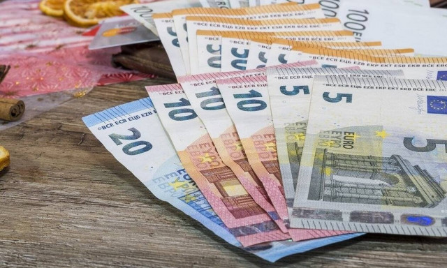 ΟΑΕΔ: Πότε θα ξεκινήσει η προπληρωμή επιδομάτων και η καταβολή του Δώρου Πάσχα