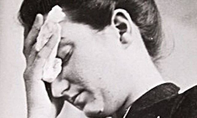 Η Μήδεια του Καλαμακίου: Στραγγάλισε τα τρία της παιδιά επειδή την απατούσε ο άντρας της (vids)