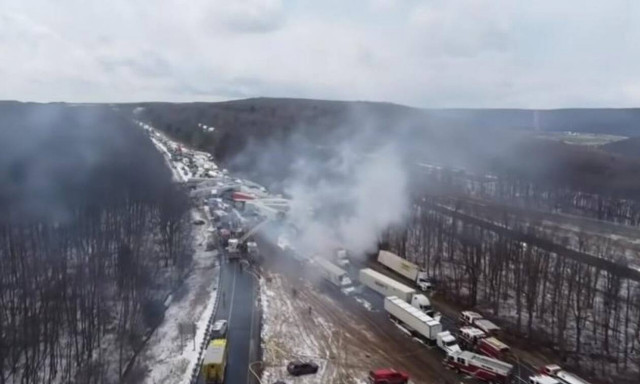 Απίστευτη καραμπόλα 50 αυτοκινήτων με 3 νεκρούς στις ΗΠΑ