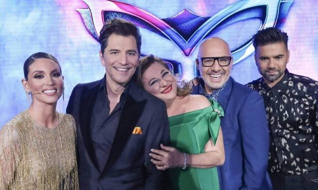 The Masked Singer: Κάτω από άκρα μυστικότητα η πρεμιέρα (videos)
