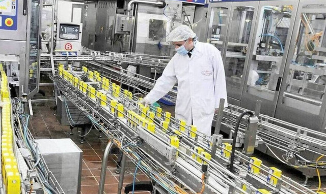 Σε χαμηλά επίπεδα 11 μηνών η ελληνική μεταποίηση λόγω Ουκρανίας