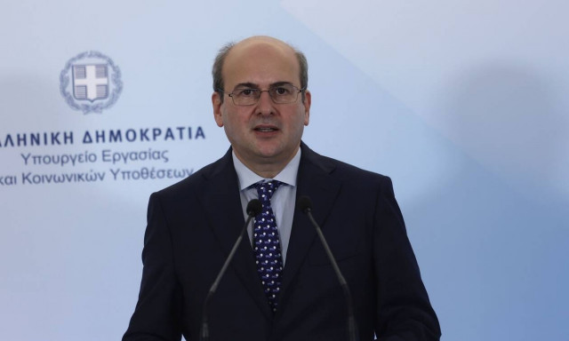 Κωστής Χατζηδάκης: Η ανεργία έπεσε στο 11,9% και δεν είναι πρωταπριλιάτικο αστείο