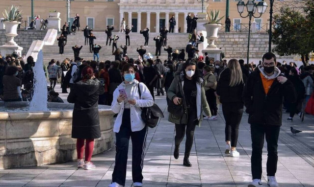 Κρούσματα σήμερα: 15.823 νέα ανακοίνωσε ο ΕΟΔΥ - 52  θάνατοι και 357 διασωληνωμένοι