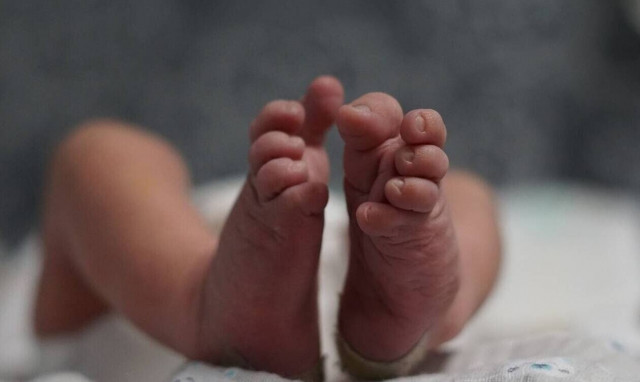 Βόλος: Άρπαξαν βρέφος με κορονοϊό μέσα από ασθενοφόρο