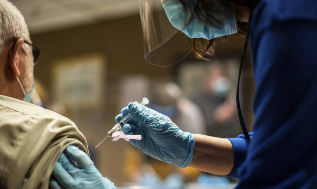 Σουηδία: Αρχίζει η χορήγηση τέταρτης δόσης εμβολίου κατά του κορονοϊού σε πολίτες άνω των 65 ετών