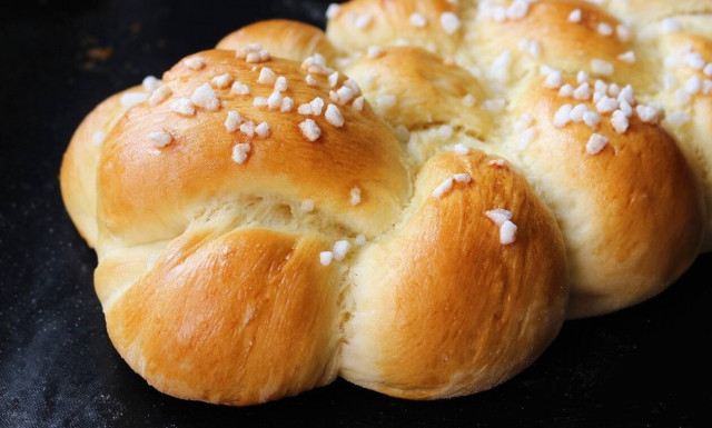 Πασχαλινό τσουρέκι: Η ιστορία του πιο απολαυστικού εδέσματος και πώς θα το ετοιμάσουμε