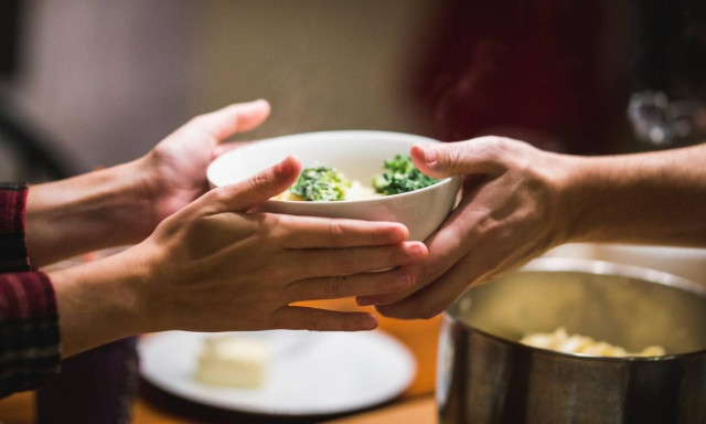 Η ιστορία της μαγειρίτσας και πώς θα την ετοιμάσουμε παραδοσιακά