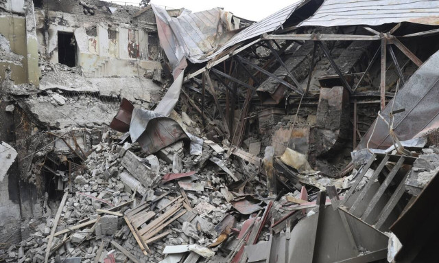 Το βομβαρδισμένο θέατρο της Μαριούπολης