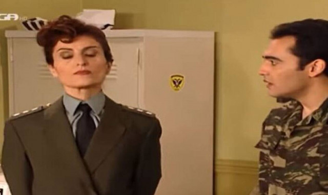 Όταν η Ελλάδα μίλαγε ξανά για το επώνυμο Πισπιρίγκου - Η «λοχαγός» της ελληνικής τηλεόρασης