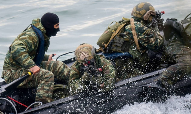 ΩΡΙΩΝ 2022: Το Newsbomb.gr στην κορυφαία άσκηση των Ειδικών Δυνάμεων - «Βήμα πρόσθες»