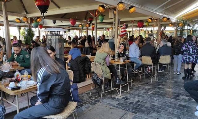 Κρήτη: Τον συνέλαβαν την ώρα που έπινε τον καφέ του στην παραλιακή