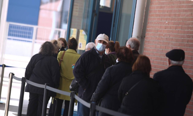 Platform for second booster dose for citizens over 80 opens