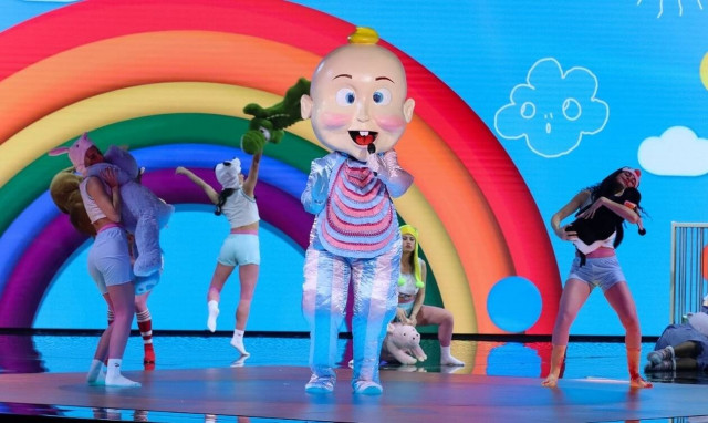 Ένα μωρό στο «The Masked Singer» (video)
