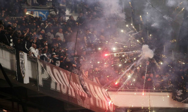 Μαρσέιγ – ΠΑΟΚ: Χαμός στο Βελοντρόμ – Επεισόδια και κροτίδες στις εξέδρες (vids)