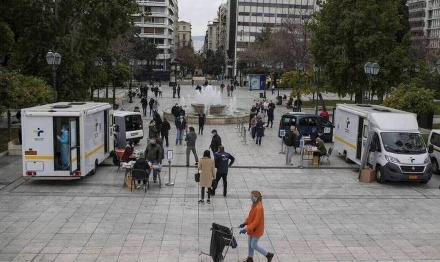 Greece registers 14,763 new coronavirus infections on Friday, 51 deaths; 360 on ventilators