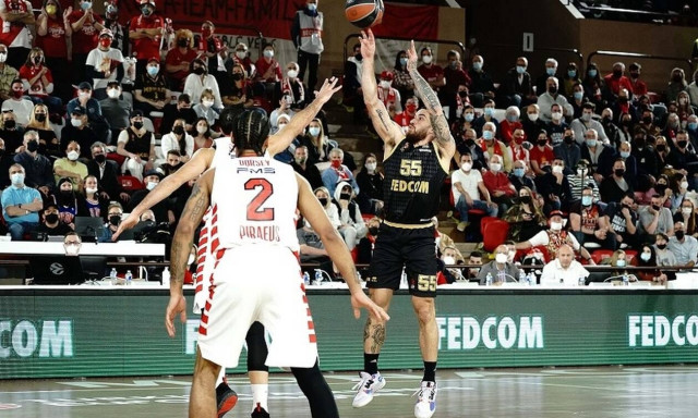 Euroleague: Δεύτερος ο Ολυμπιακός, με τη Μονακό του Μάικ Τζέιμς στα playoffs – Τα ζευγάρια