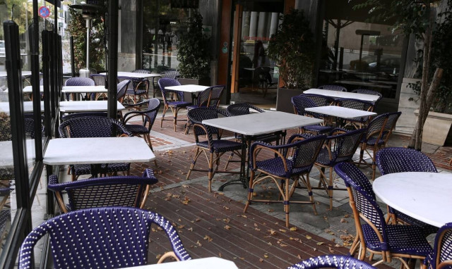 Ρεπορτάζ Newsbomb.gr: Η ακρίβεια «βουλιάζει» την εστίαση – Φόβοι για την καλοκαιρινή σεζόν