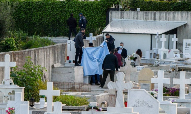 Πάτρα: Ανακτήθηκε το τάμπλετ της Τζωρτζίνας - Ψάχνουν μυστικά και επαφές της Ρούλας Πισπιρίγκου