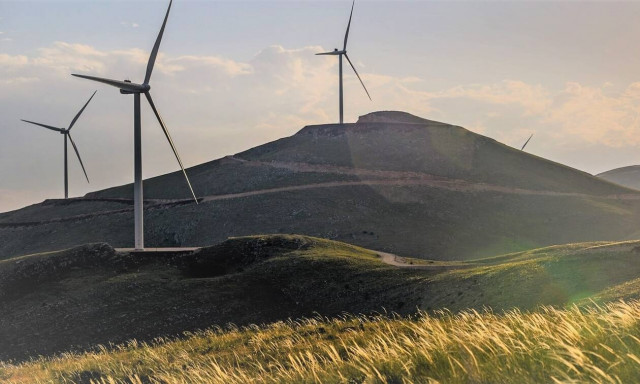 Τιμή ρεύματος: Μηδένισε σχεδόν το μεσημέρι χάρη στην πολύτιμη συμβολή Ανανεώσιμων Πηγών Ενέργειας