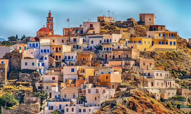 Πάσχα: Απογειώθηκαν οι προκρατήσεις - Στην κορυφή των προτιμήσεων τα νησιά - Δείτε τιμές