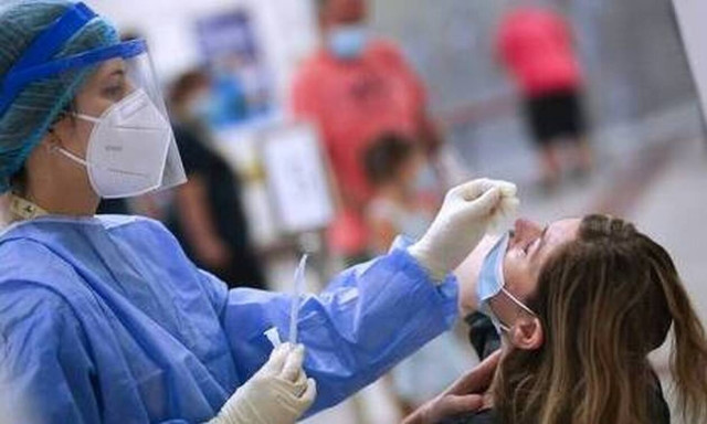 Κρούσματα σήμερα: 8.635 νέα ανακοίνωσε ο ΕΟΔΥ - 51 θάνατοι και 357 διασωληνωμένοι