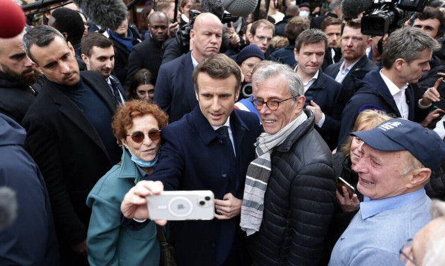 Εκλογές Γαλλία: Τον Μακρόν στηρίζει το μεγαλύτερο εργατικό συνδικάτο της χώρας