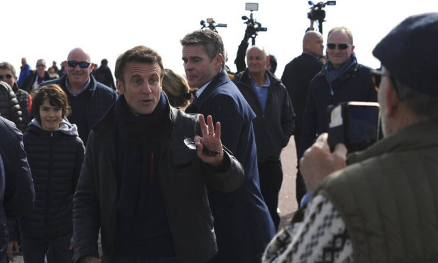 Προεδρικές εκλογές Γαλλία: Χαμηλή η προσέλευση στην κάλπη - Κάλεσμα Μακρόν να ψηφίσουν οι πολίτες