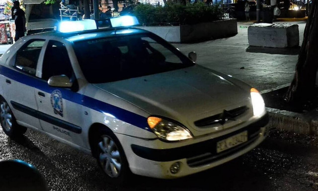 Μύκονος: Πυροβολισμοί, εμβολισμός Ι.Χ. και καταδιώξεις – Τι «βλέπει» η ΕΛ.ΑΣ.