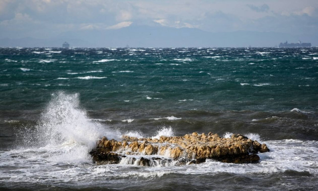 Καιρός: Με ηλιοφάνεια και πολλά μποφόρ η Δευτέρα - Μέχρι 19 βαθμούς η θερμοκρασία (pics)