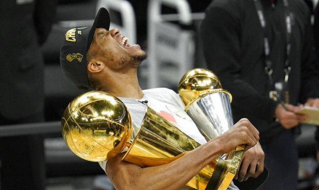 Γιάννης Αντετοκούνμπο: Στην κορυφαία πεντάδα των Ευρωπαίων στην ιστορία του ΝΒΑ