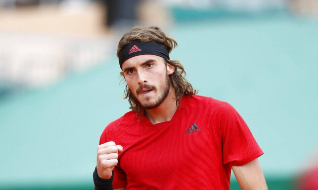 Στέφανος Τσιτσιπάς: Ξεκίνημα με το δεξί στο Μόντε Κάρλο – Νίκη στο διπλό μαζί με τον Πέτρο