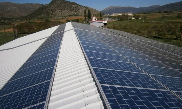 Νομοσχέδιο για την επιτάχυνση των επενδύσεων ΑΠΕ φέρνει η κυβέρνηση