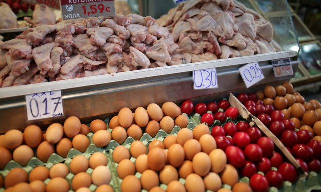 Πάσχα: 300 ευρώ φέτος για το... οικονομικό τραπέζι - Τι λέει στο Newsbomb.gr ο πρόεδρος του ΙΝΚΑ