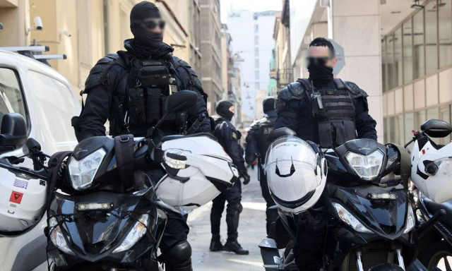 Αγρίνιο: Μπούκαραν σε κατάστημα να κλέψουν εργαλεία και πιάστηκαν «στα πράσα»