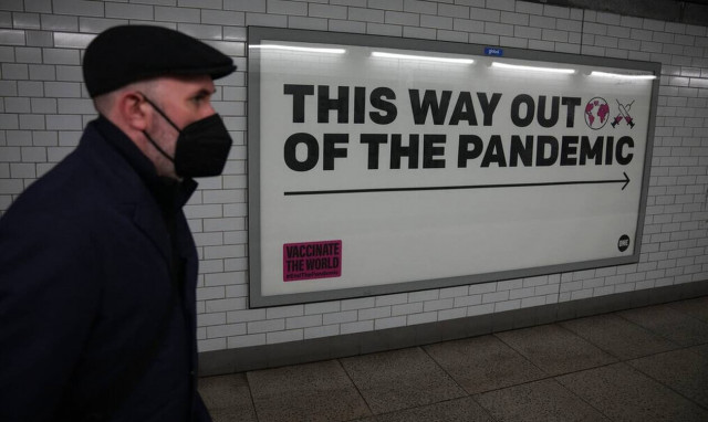 Κορονοϊός - Omicron XE: Η νέα παραλλαγή του ιού προβληματίζει και εξαπλώνεται στην Βρετανία