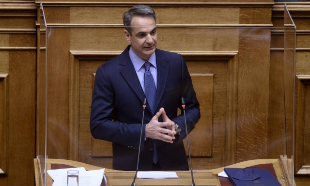 Ομιλία Μητσοτάκη στη Βουλή για την έκδοση «fast track» συντάξεων